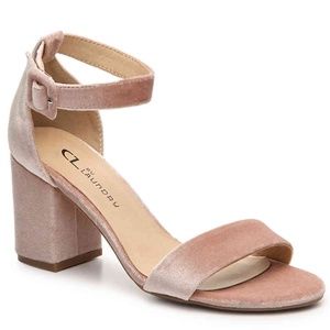 New in Box Chinese Laundry Jody Sandal Heel